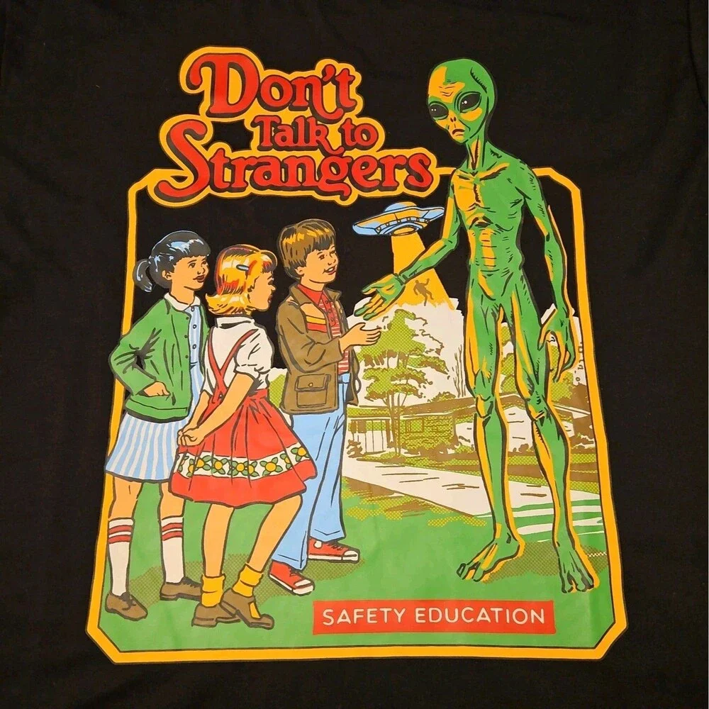 Don't Talk to Strangers Alien Retro Dark Humor TShirt, Size Medium (38/48) - Picture 2 of 5